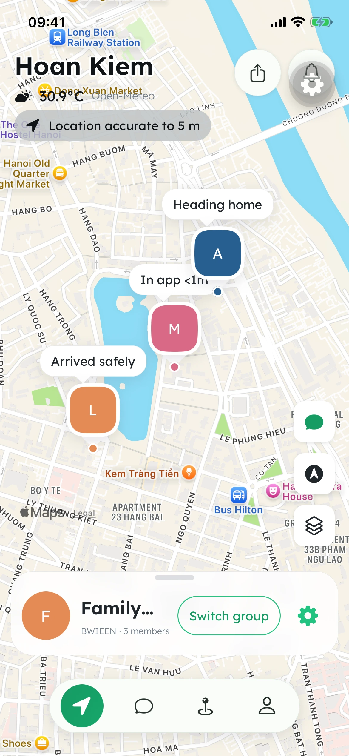 Togeo map showing Mia, Alex, and Lena sharing location around Hoan Kiem